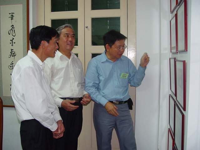 新加坡书法协会陈声桂会长热情赞誉 最新动态